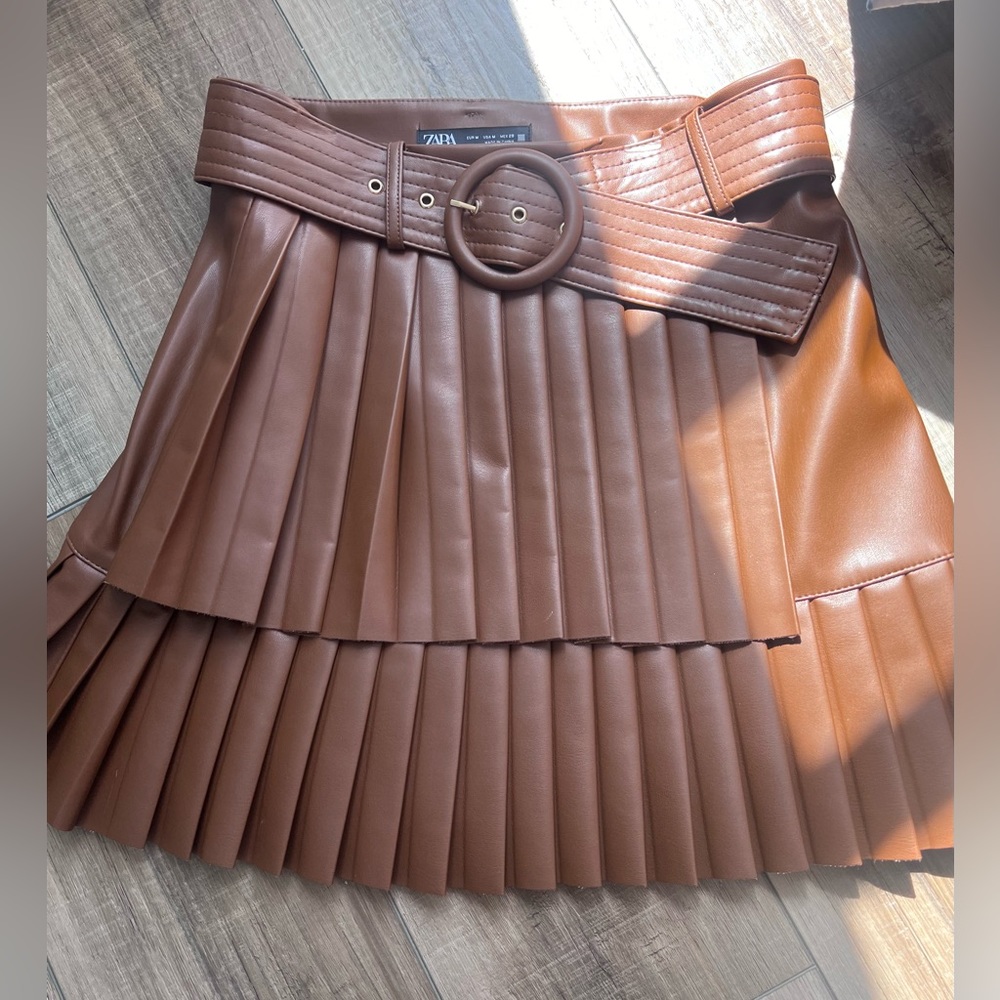 WOMEN’S ZARA FAUX LEATHER PLEATED MINI SKIRT